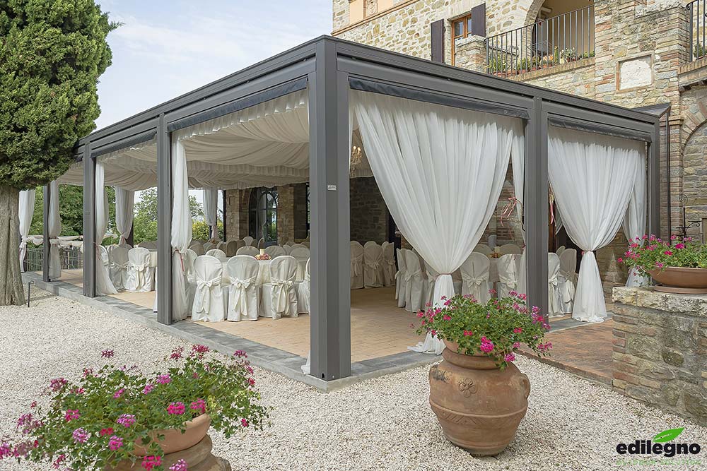 gazebo-in-metallo-per-esterno-ristorante