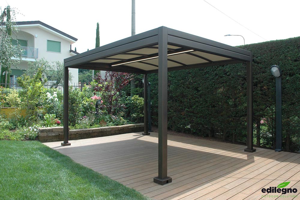 gazebo-in-metallo-per-giardino-esterno-illuminato